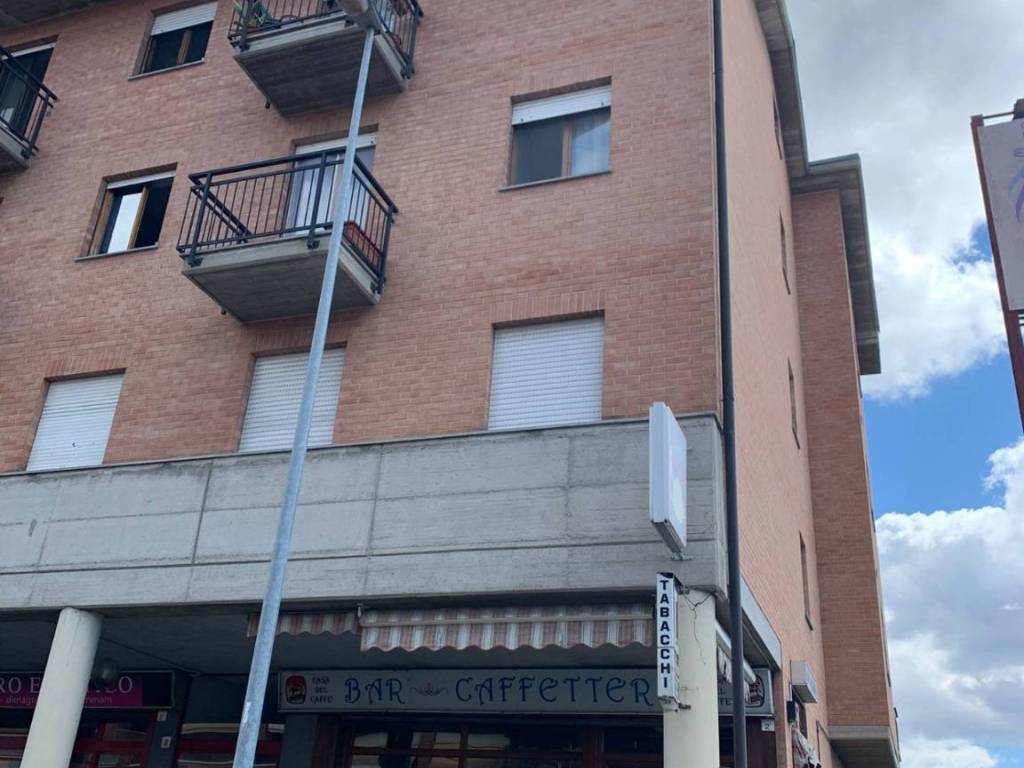 negozio in vendita a Grugliasco