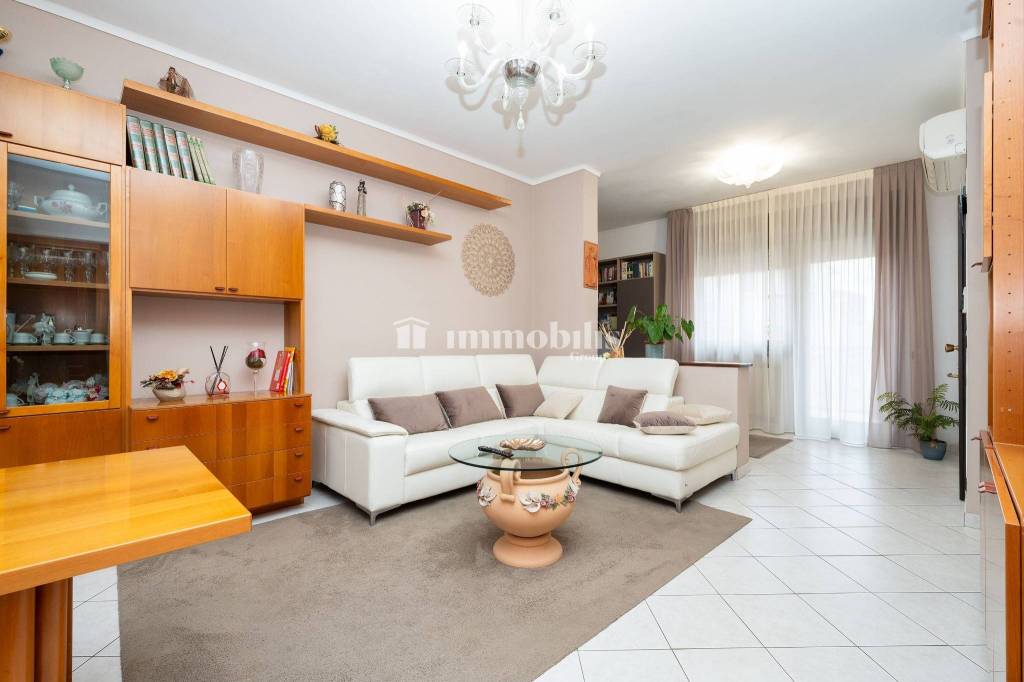 appartamento in vendita a Grugliasco in zona San Giacomo
