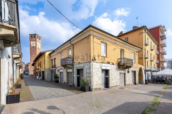 casa indipendente in vendita a Grugliasco in zona San Cassiano
