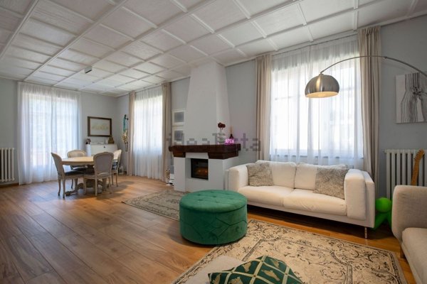 casa indipendente in vendita a Grugliasco