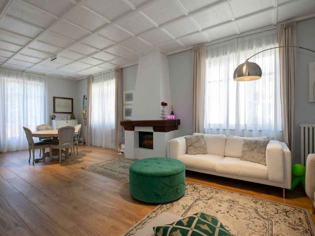 casa indipendente in vendita a Grugliasco