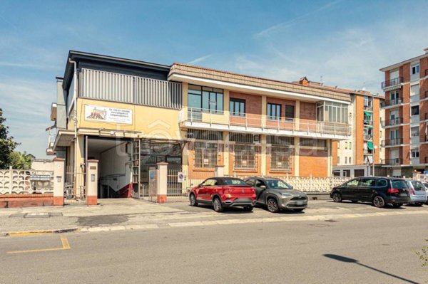 ufficio in vendita a Grugliasco in zona Lesna