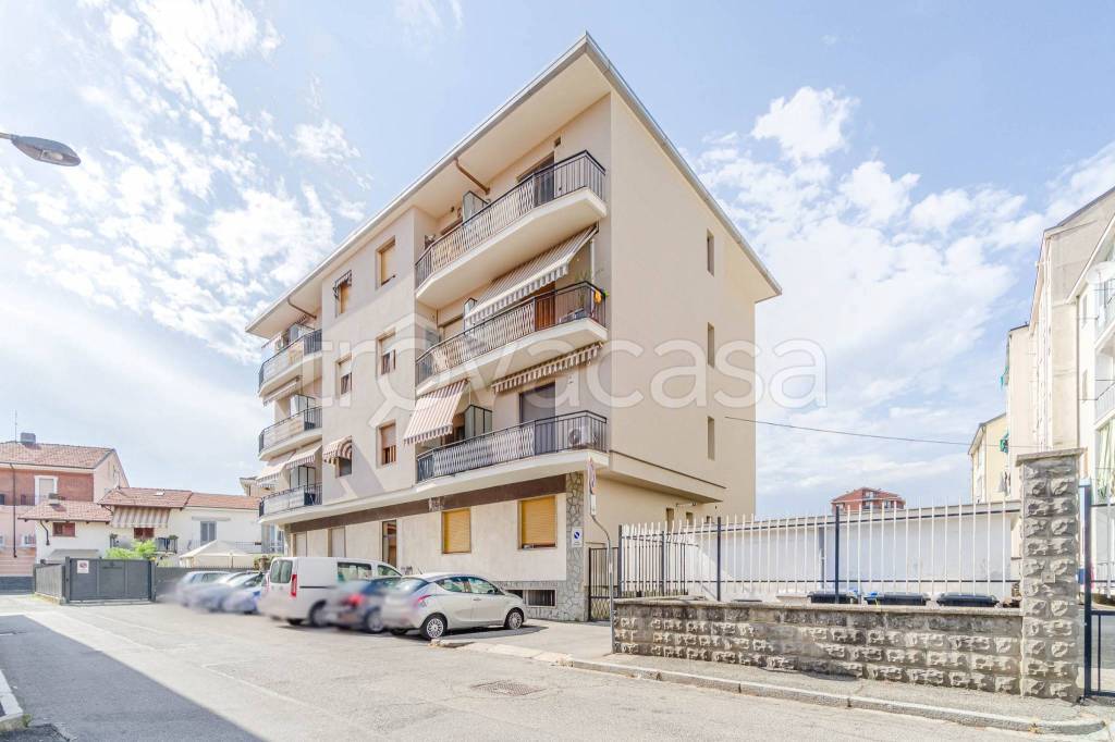 appartamento in vendita a Grugliasco in zona San Giacomo