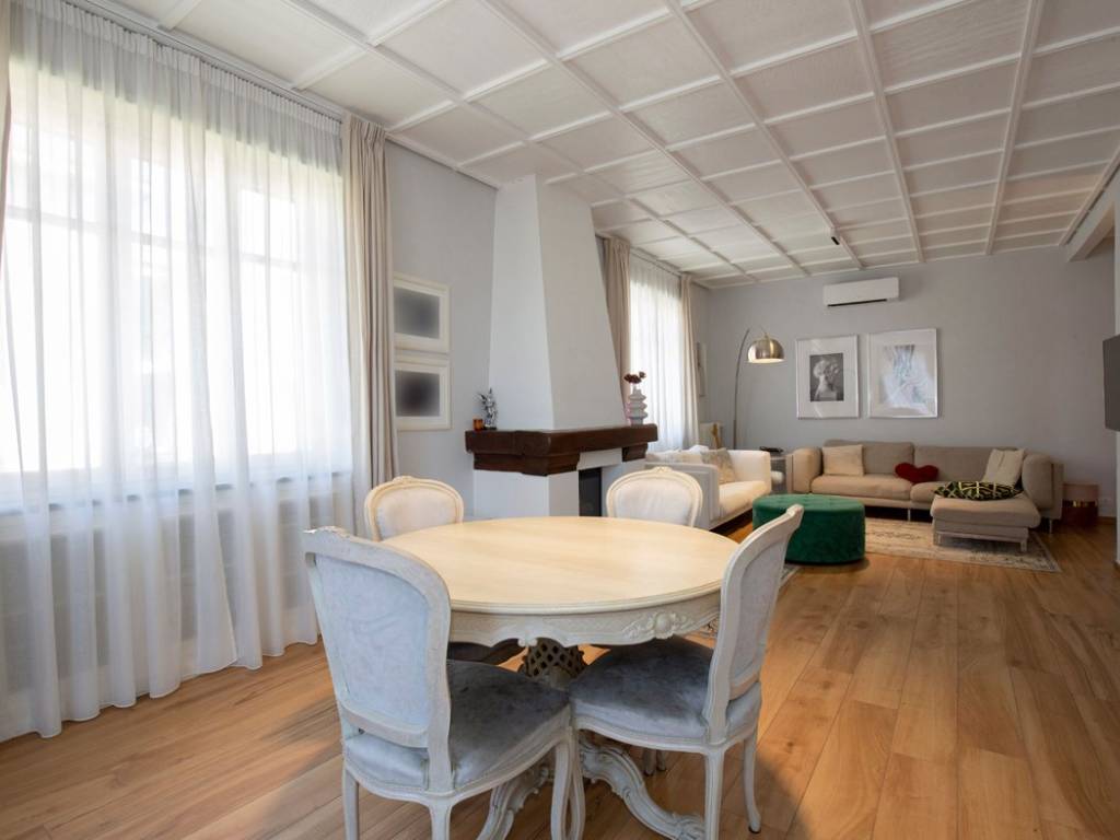 casa indipendente in vendita a Grugliasco in zona San Giacomo