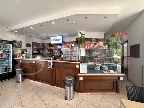 locale commerciale in vendita a Grugliasco