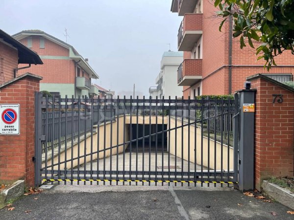 box auto in vendita a Grugliasco in zona Fabbrichetta