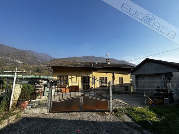 casa indipendente in vendita ad Inverso Pinasca