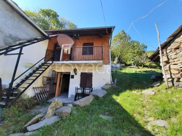 casa indipendente in vendita ad Inverso Pinasca