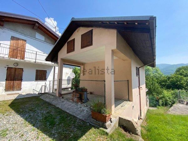 appartamento in vendita ad Inverso Pinasca