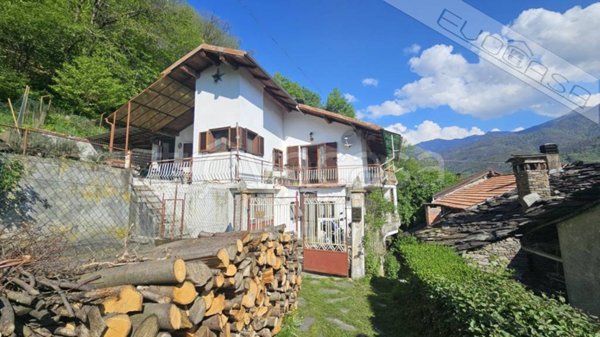 casa indipendente in vendita ad Inverso Pinasca