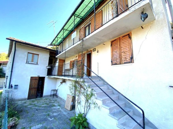 casa indipendente in vendita ad Inverso Pinasca