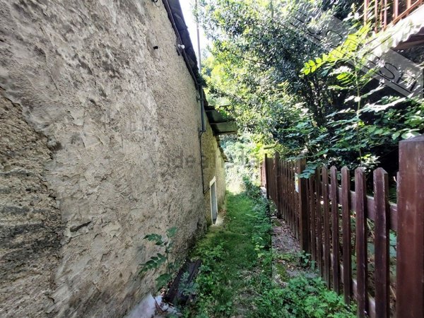 appartamento in vendita ad Inverso Pinasca