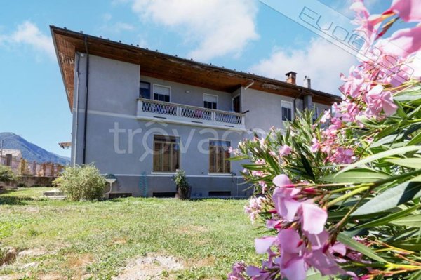 casa indipendente in vendita ad Inverso Pinasca