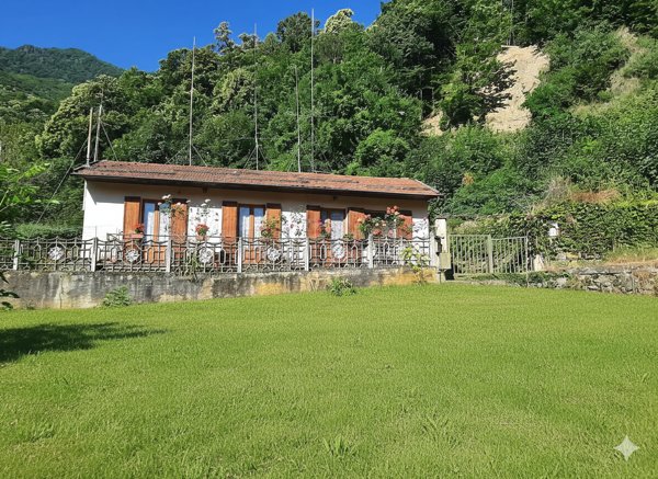 casa indipendente in vendita ad Inverso Pinasca