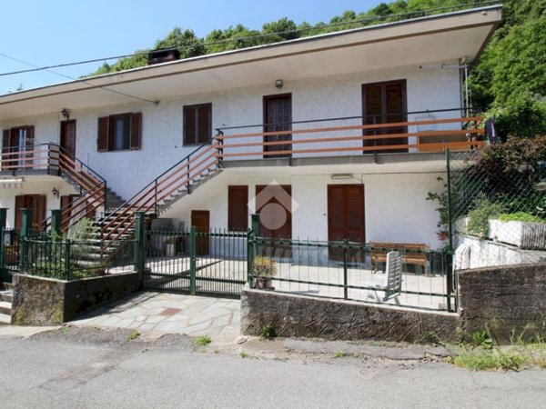 casa semindipendente in vendita ad Inverso Pinasca