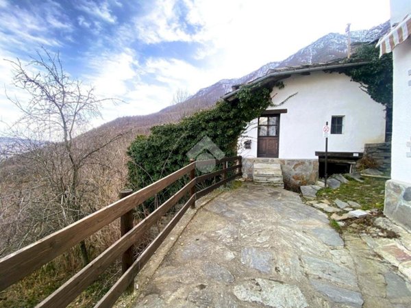 appartamento in vendita ad Inverso Pinasca