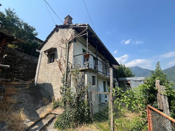 casa indipendente in vendita ad Inverso Pinasca