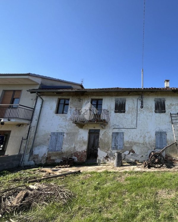 esavano in vendita ad Isolabella