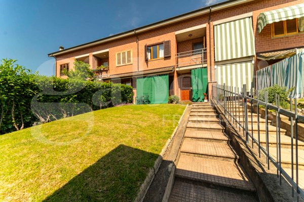casa indipendente in vendita ad Isolabella