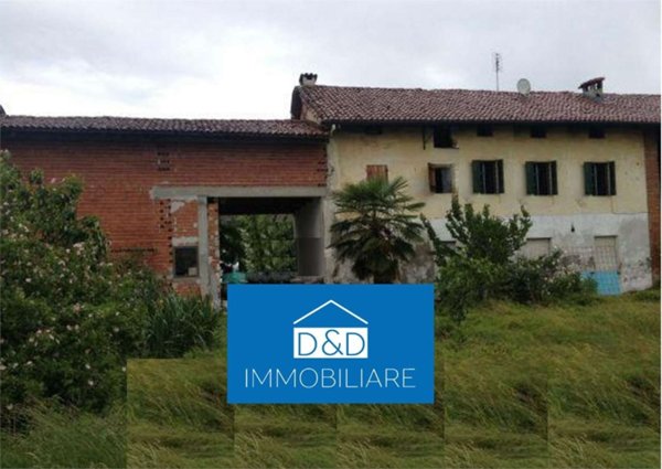 casale in vendita ad Isolabella