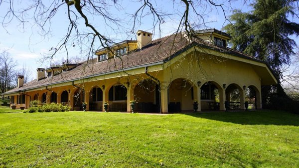 casa indipendente in vendita ad Isolabella