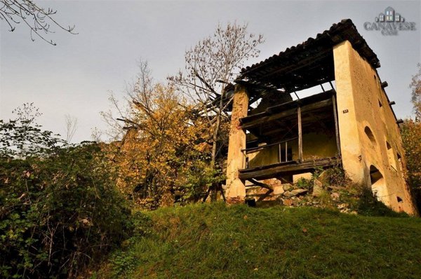 casale in vendita ad Issiglio