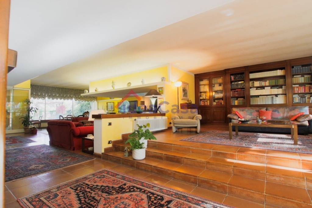 casa indipendente in vendita ad Ivrea