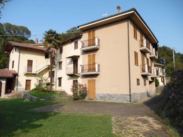 casa indipendente in vendita ad Ivrea