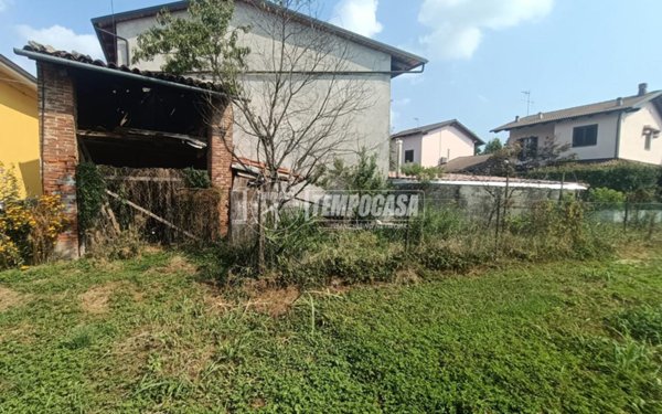 casa indipendente in vendita ad Ivrea