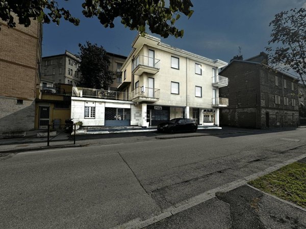 intera palazzina in vendita ad Ivrea