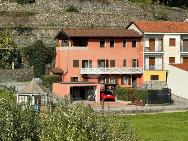 casa indipendente in vendita ad Ivrea