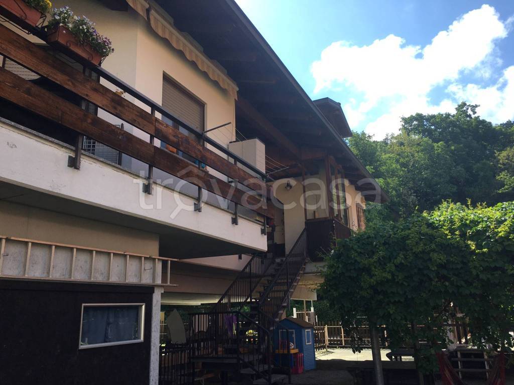 casa indipendente in vendita ad Ivrea