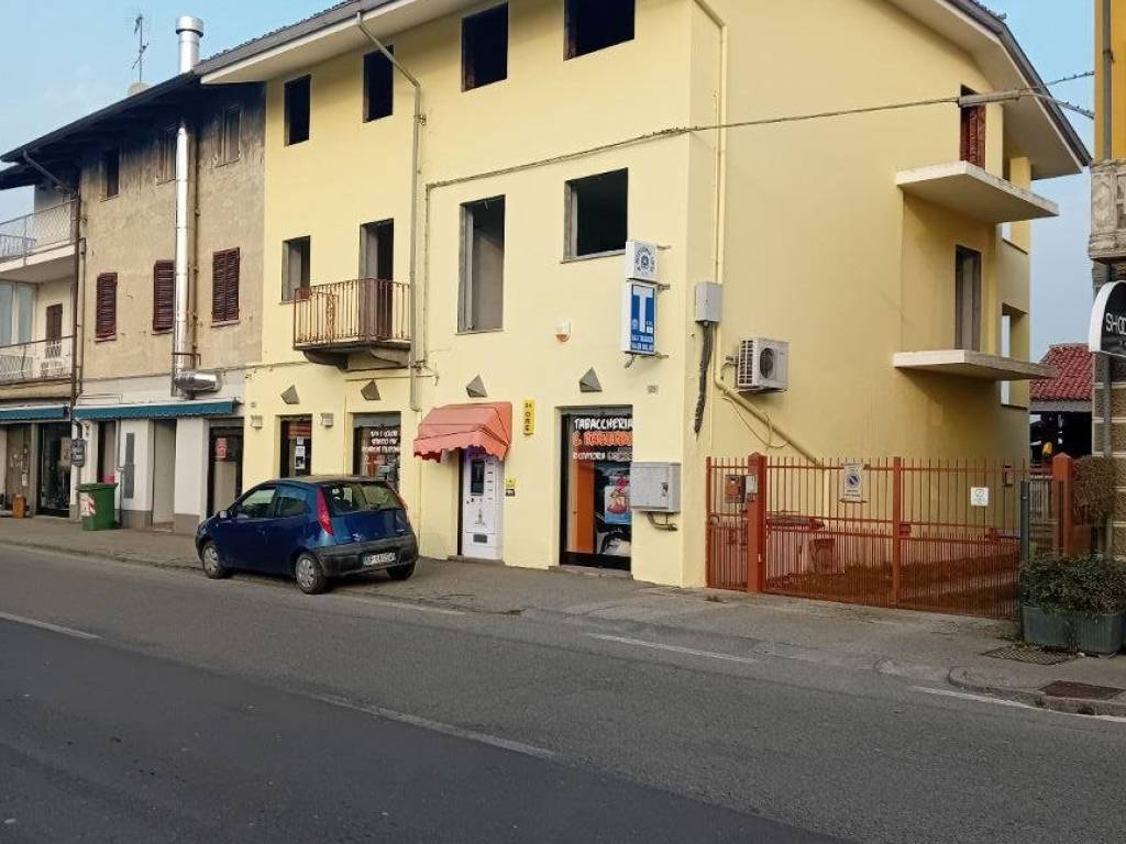 intera palazzina in vendita ad Ivrea