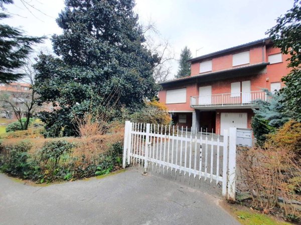 casa indipendente in vendita ad Ivrea