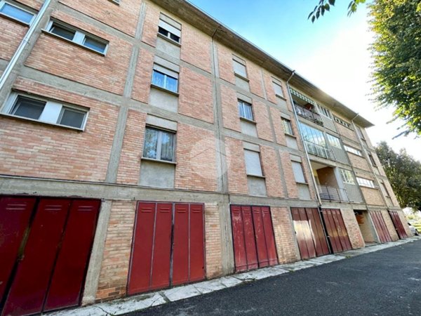 pentavano in vendita ad Ivrea in zona Bellavista