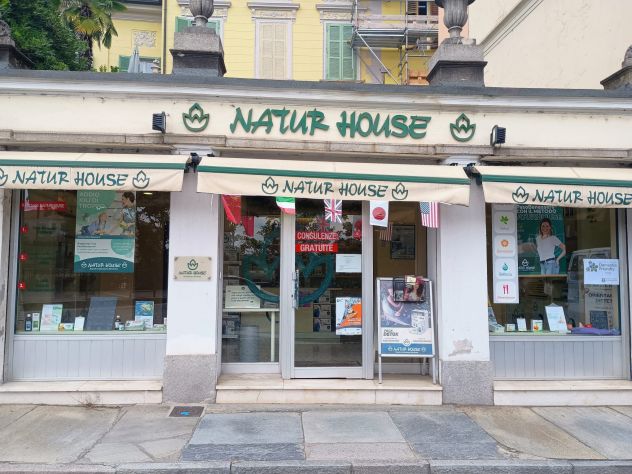 negozio in vendita ad Ivrea