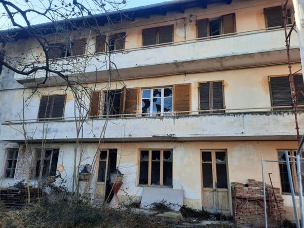 casa indipendente in vendita ad Ivrea