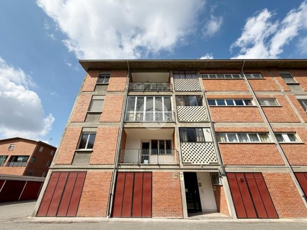appartamento in vendita ad Ivrea in zona Bellavista