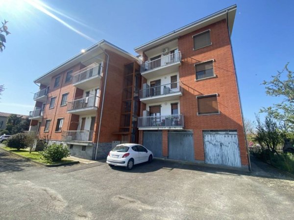appartamento in vendita ad Ivrea in zona Torre Balfredo