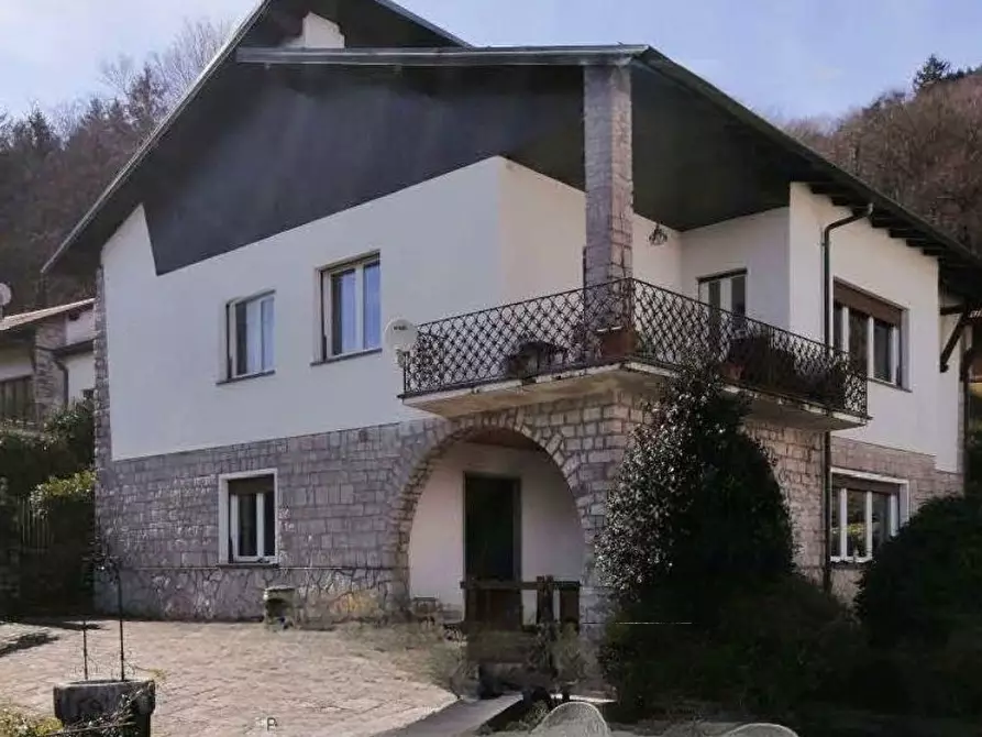 casa indipendente in vendita ad Ivrea