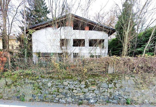 casa indipendente in vendita ad Ivrea