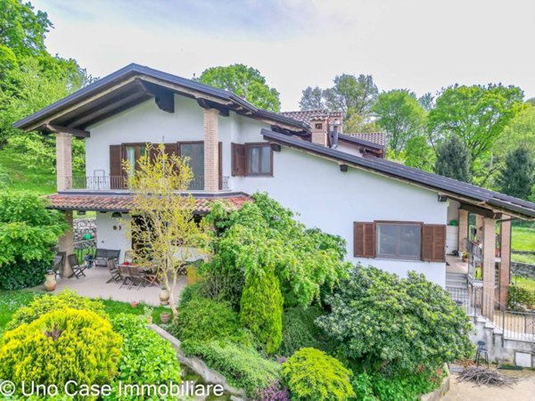 casa indipendente in vendita ad Ivrea