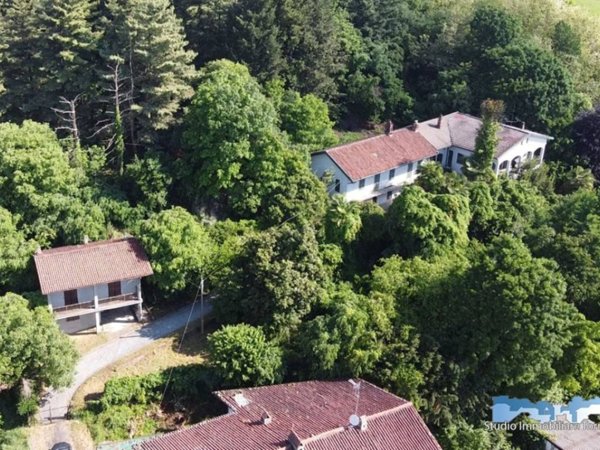 casa indipendente in vendita ad Ivrea