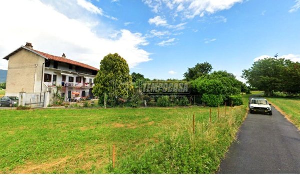 casa indipendente in vendita ad Ivrea