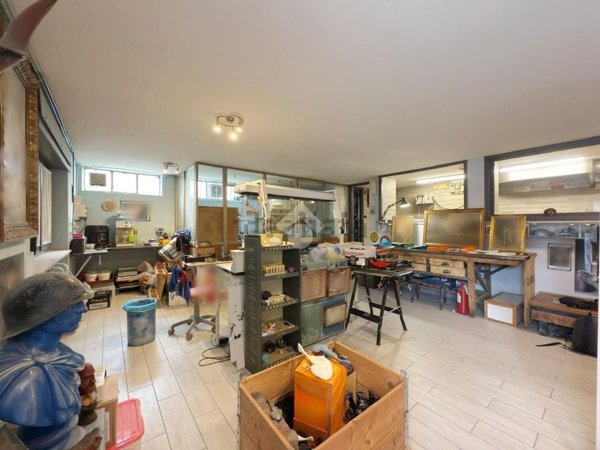 ufficio in vendita ad Ivrea
