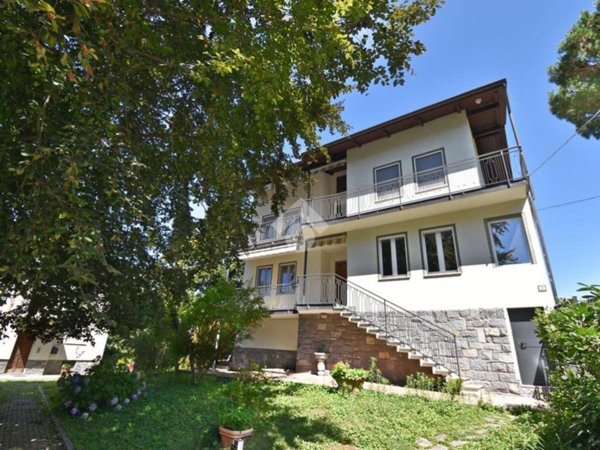 casa indipendente in vendita ad Ivrea
