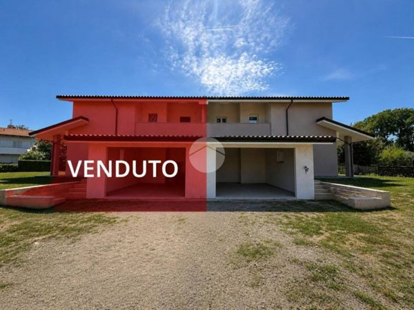 casa indipendente in vendita ad Ivrea