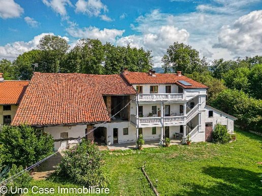 casa semindipendente in vendita ad Ivrea