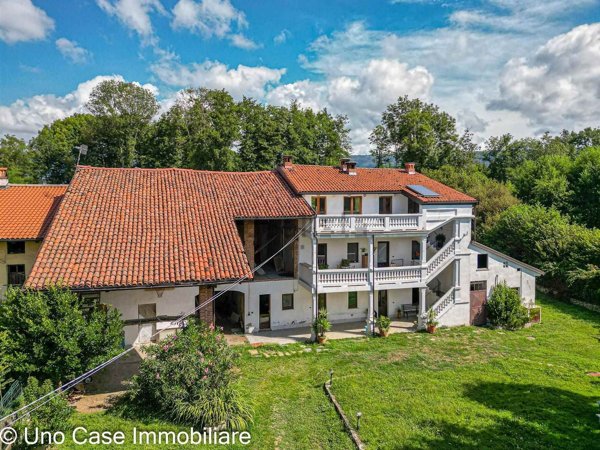 casa semindipendente in vendita ad Ivrea