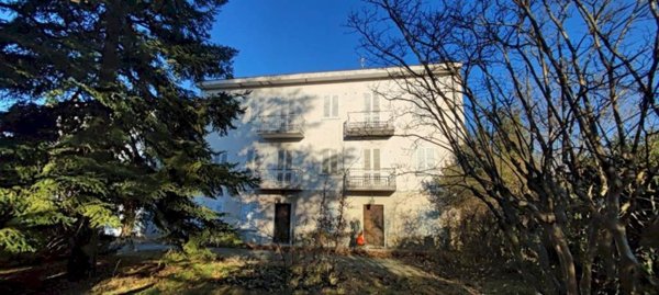 casa indipendente in vendita ad Ivrea